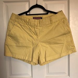 Vineyard Vines yellow shorts women size 6